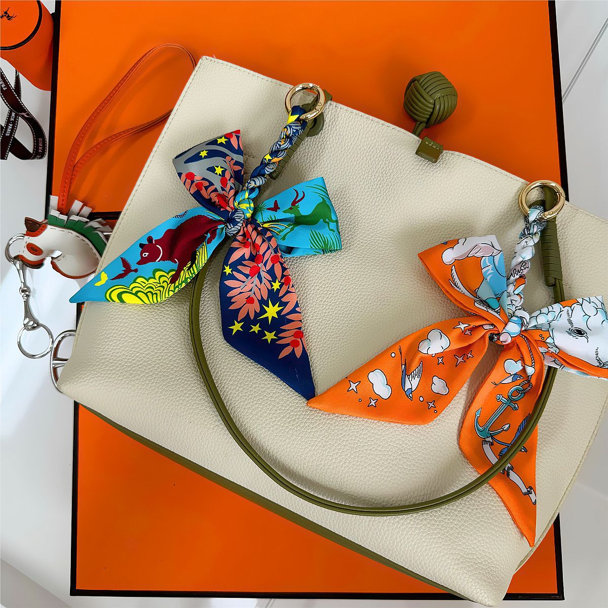 Elegant Silk Scarf Bow Bag Cha – обзор и цена Women'S Ysl Fashion